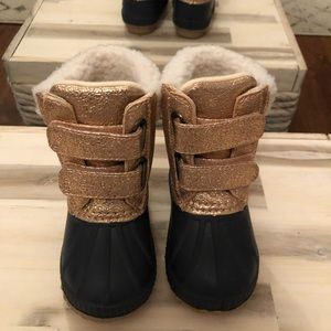 GAP fleece lined duck boots, toddler size 5-6